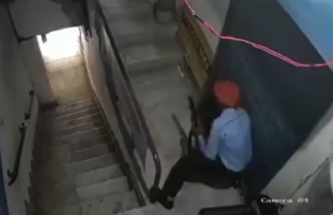 सोन्याच्या कर्ज कंपनीतील सुरक्षा रक्षकाच्या धाडसाने रोखला दरोडा