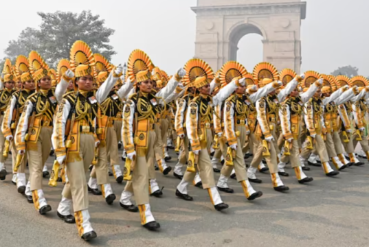 “सीआयएसएफमध्ये देशातील पहिले ‘सर्व महिला बटालियन’ स्थापन; १००० हून अधिक महिला जवानांची नियुक्ती”.