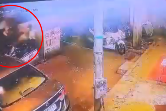 मुंबईत भीषण अपघात: कुर्ल्यात बीईएसटी बसचा थरार, तीन मृत्युमुखी; २० हून अधिक जखमी.
