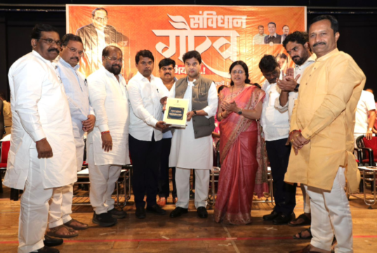 डॉ. बाबासाहेब आंबेडकर आणि संविधानाचा गौरव – भाजपाच्या ‘संविधान गौरव अभियान’मध्ये केंद्रीय मंत्री ज्योतिरादित्य सिंधिया यांचे महत्त्वपूर्ण विधान