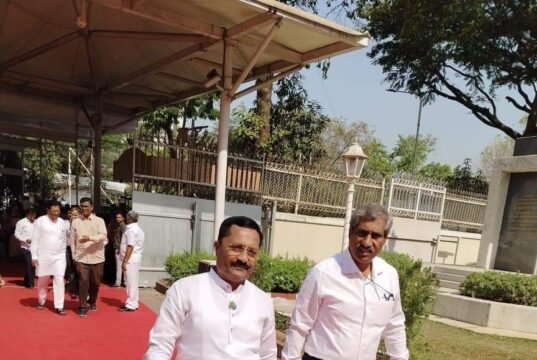 आमदार हेमंत रासने यांच्या पुढाकाराने ‘स्वच्छ आणि सुंदर कसबा’ मोहिमेअंतर्गत बेवारस वाहने हटवण्याची मोहीम सुरू!