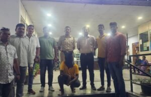 झोपेत असलेल्या मित्रांच्या घरातून मोबाईल चोरी करणाऱ्या चोराला हडपसर पोलिसांची शिताफीने अटक!