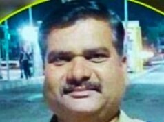 पुणे-मुंबई महामार्गावर शासकीय पोलिस अडथळ्यावर धडक देऊन हेड कॉन्स्टेबलला चिरडले; ट्रक चालक व सहाय्यक अटकेत.